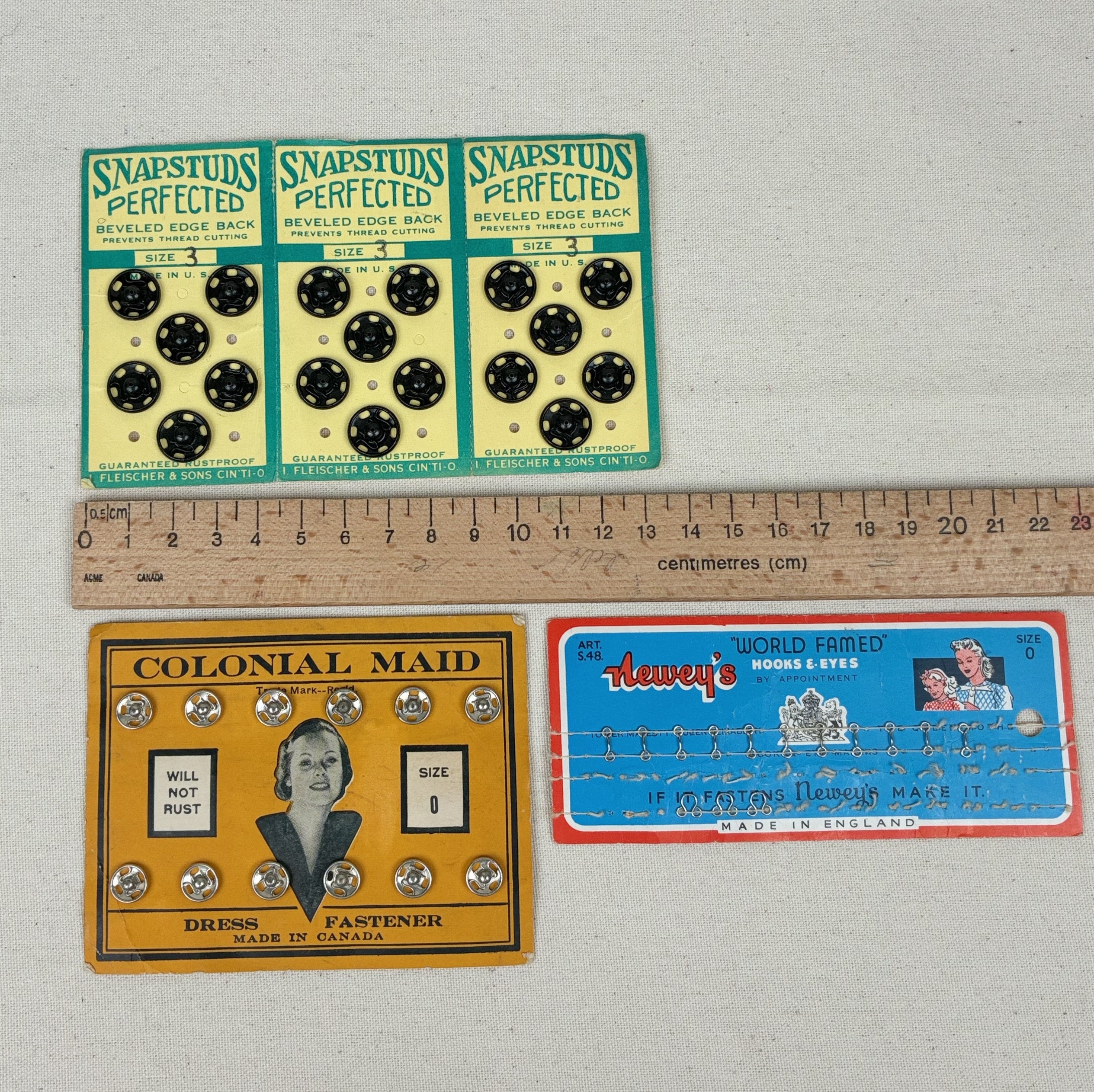 Vintage Assorted Snaps, Hooks & Eyes - 3 Pack (NXX1782)