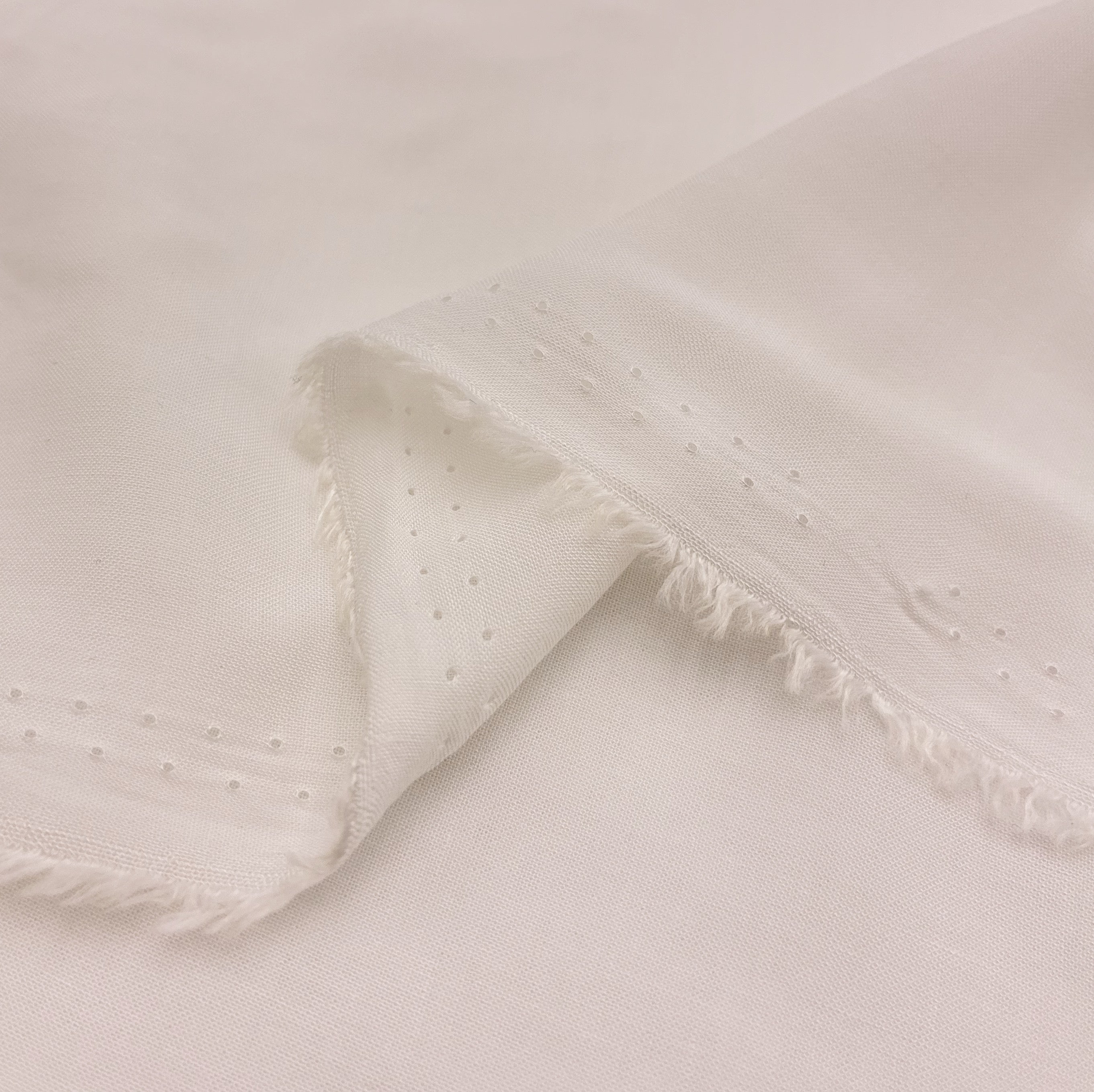 Cotton Shirting - Soft White (WDW3463)