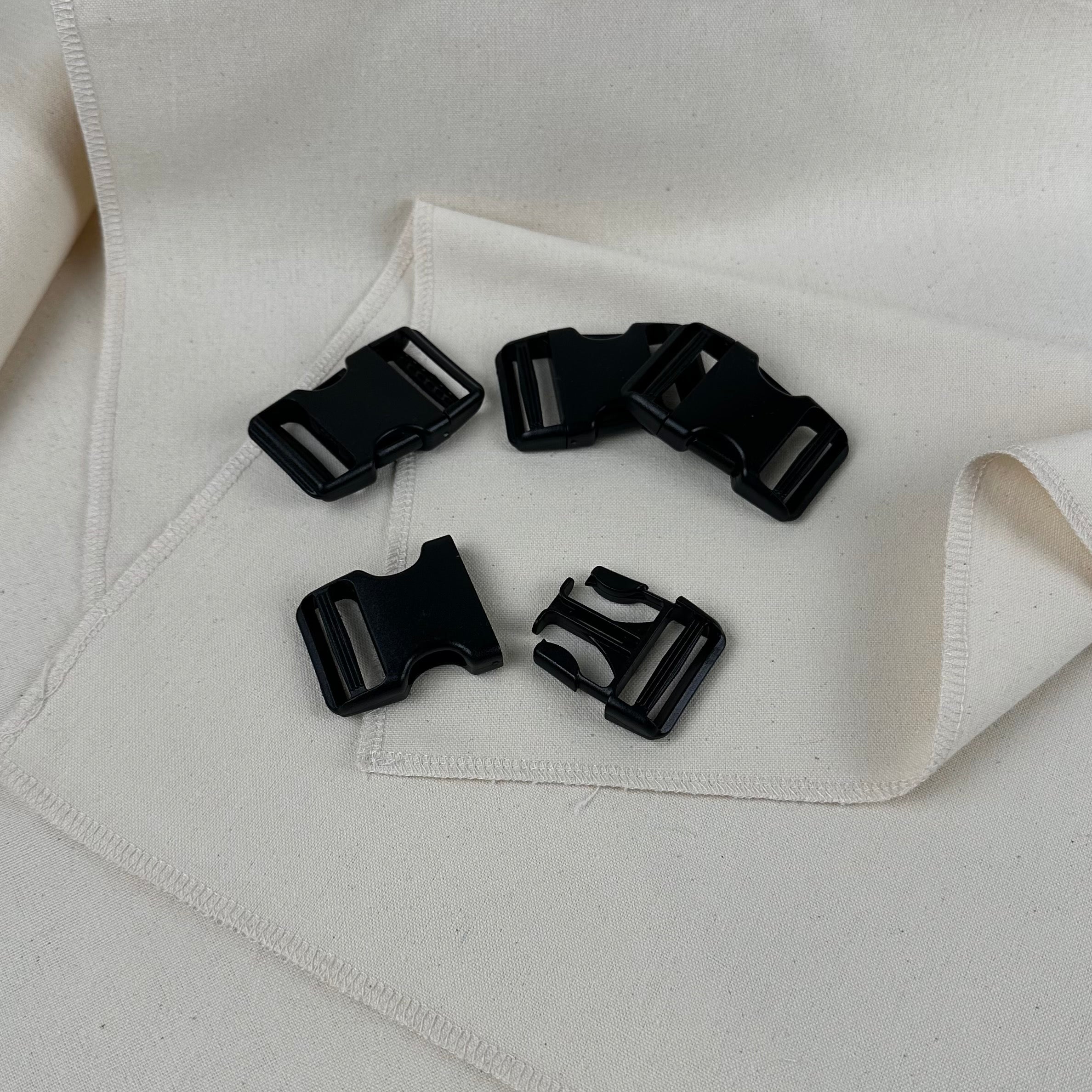 Parachute Clips (3cm), Black (NXX1390)