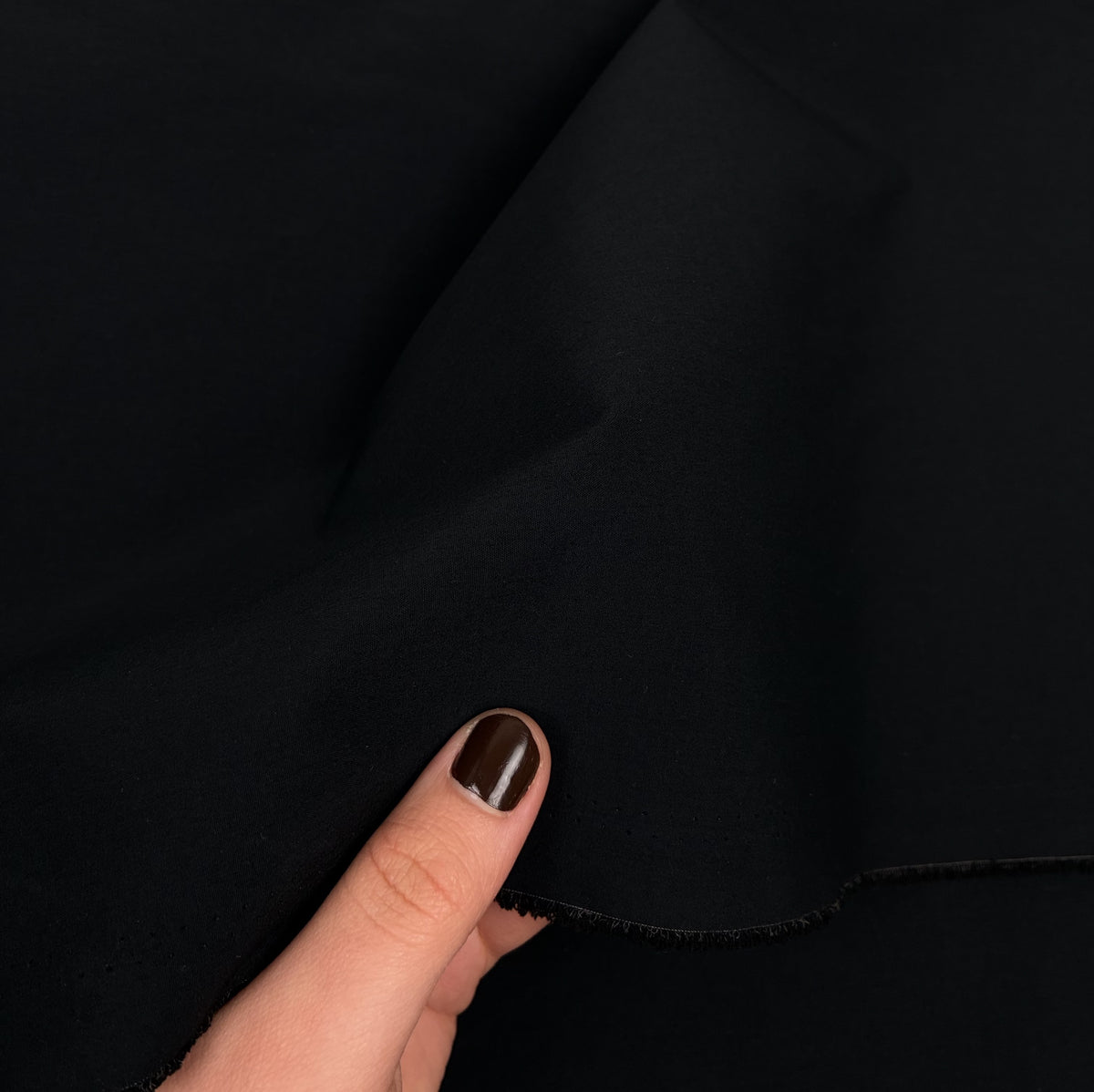 Stretch Woven - Licorice Black (WDW3784)