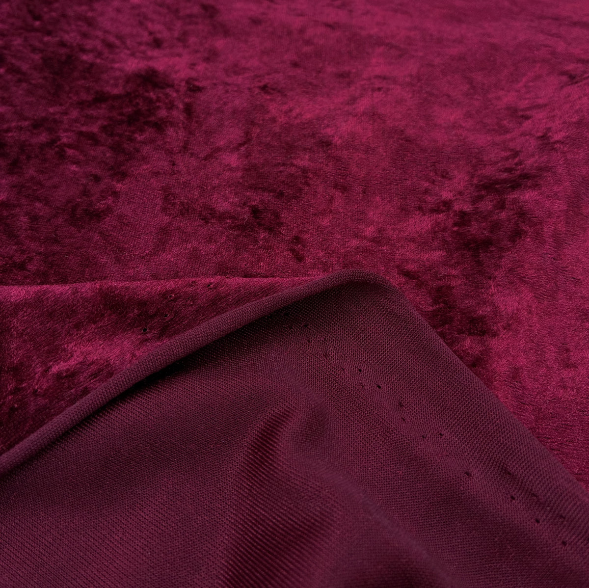 Crushed Velour - Holiday Red (WVV0042)
