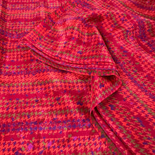 Load image into Gallery viewer, Blouse Weight, Raspberry Houndstooth (WDW3043)
