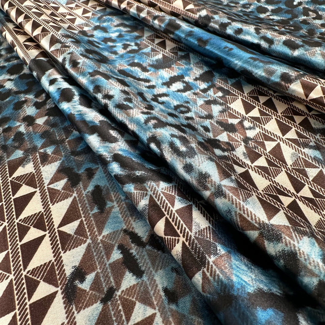 Blouse Weight, Geometric Animal (WDW3066)