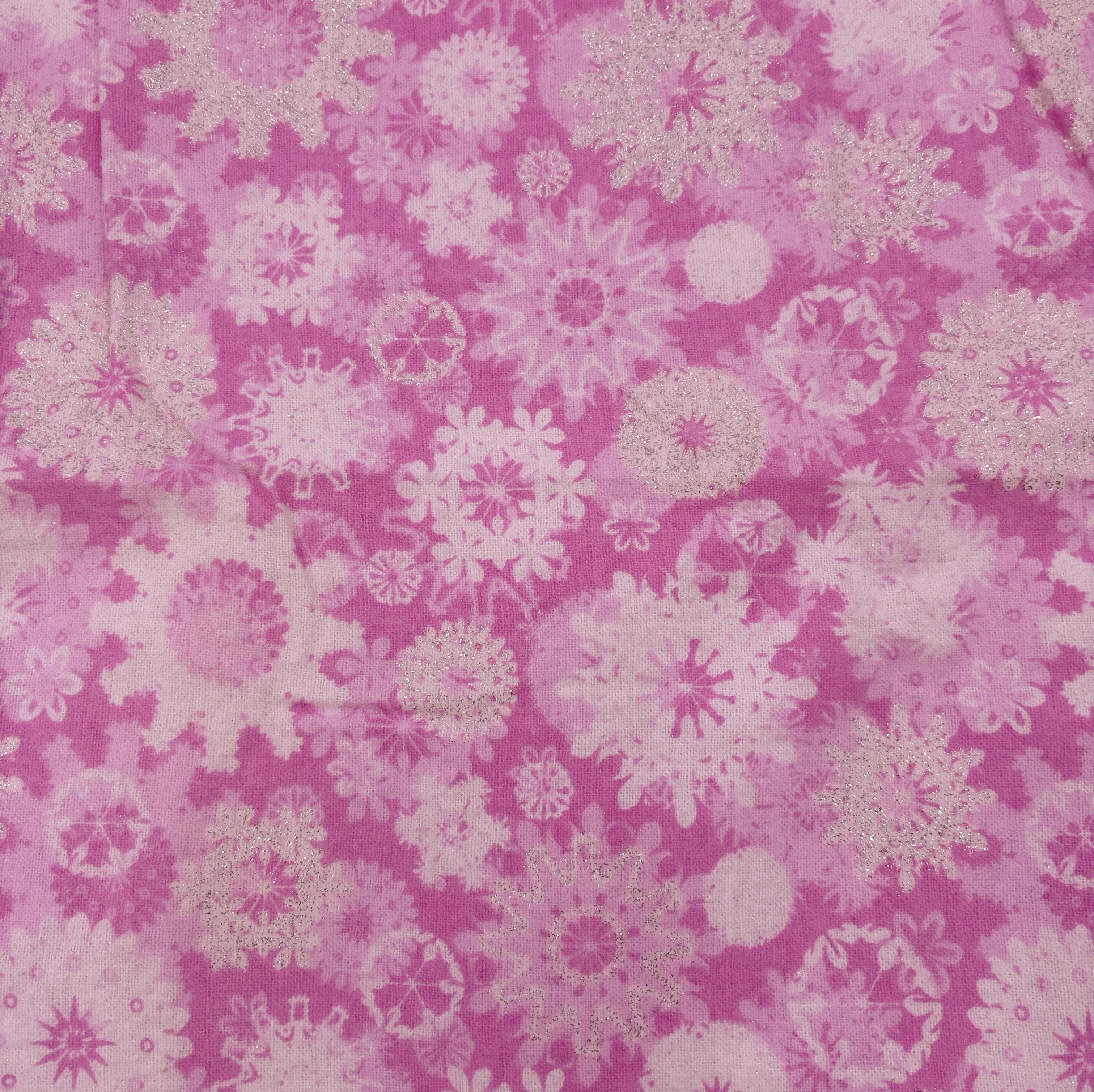 Cotton Flannelette - Snow is Glistening (WFL0408)