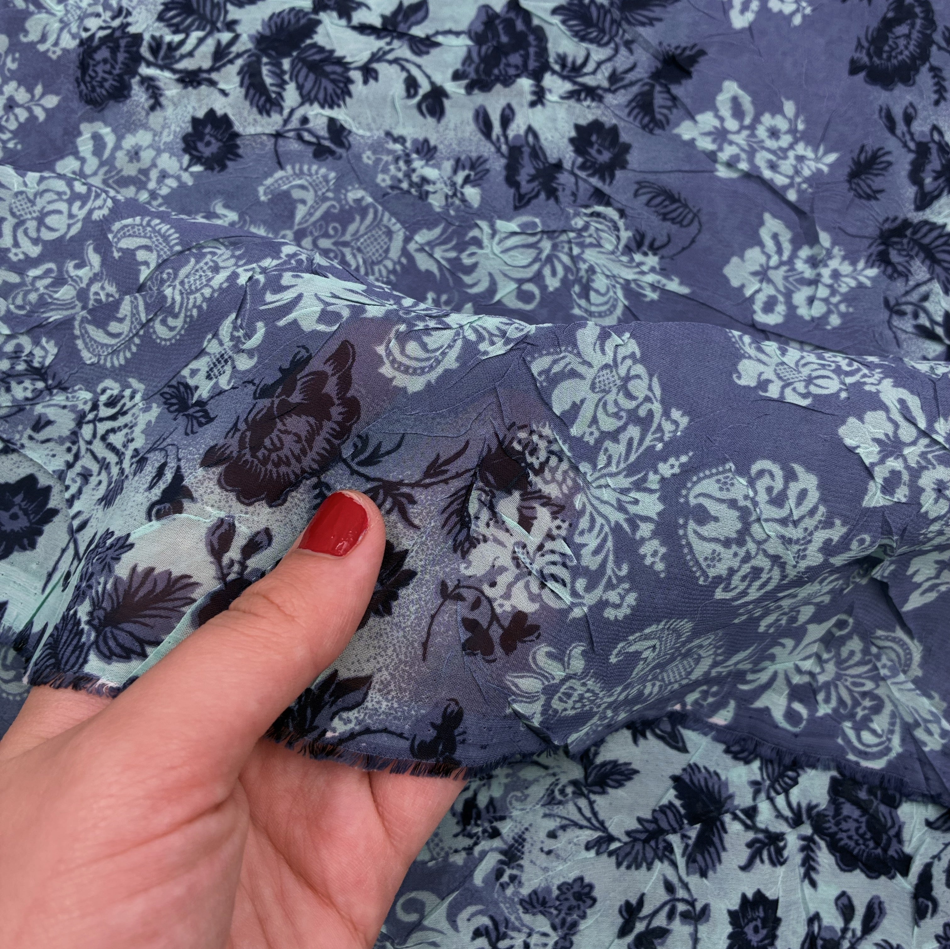 Crinkle Blouse Weight - Floral Patchwork (WDW3563)