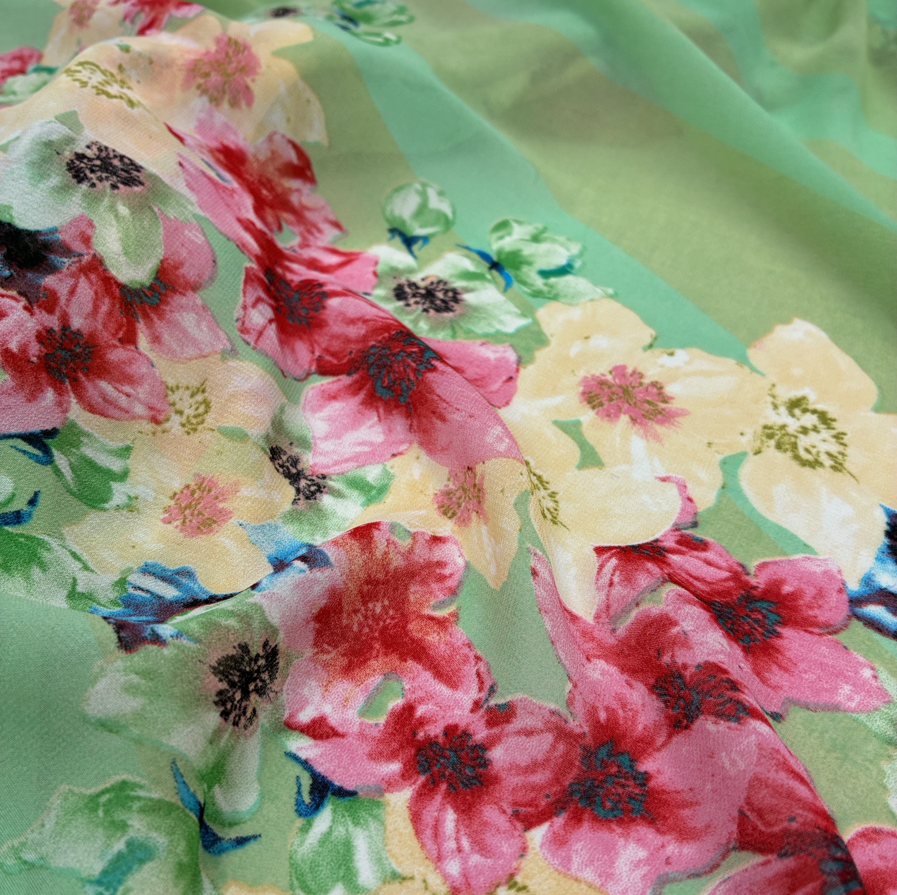 Blouse Weight - Dogwood Blossoms (WDW3573)