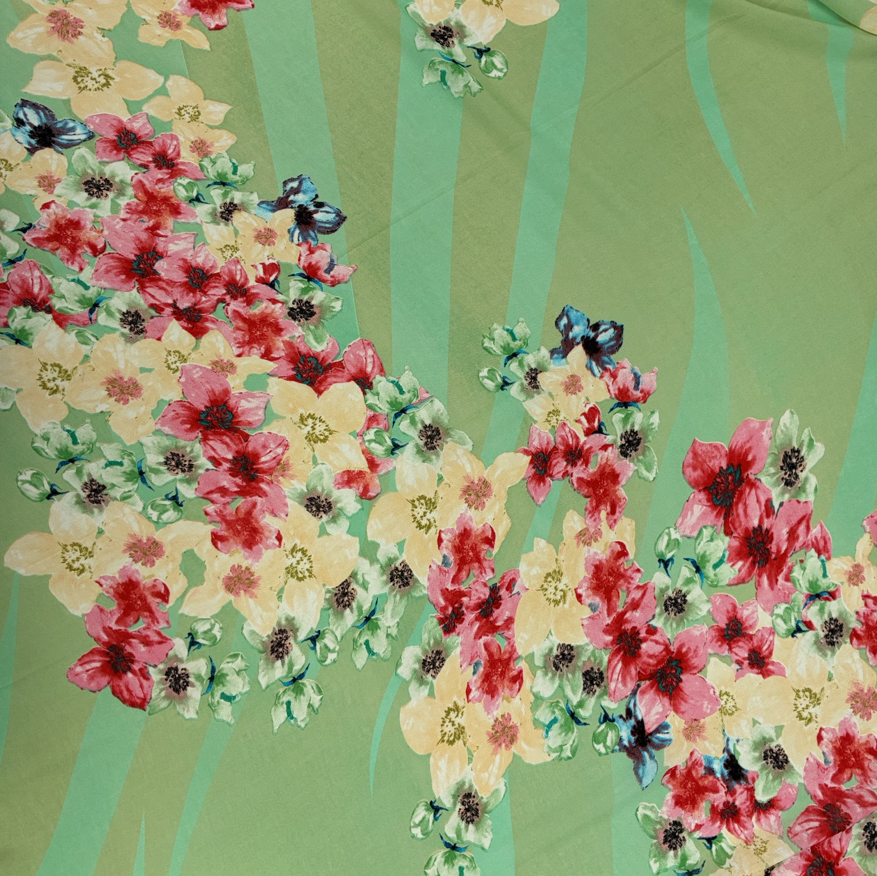 Blouse Weight - Dogwood Blossoms (WDW3573)