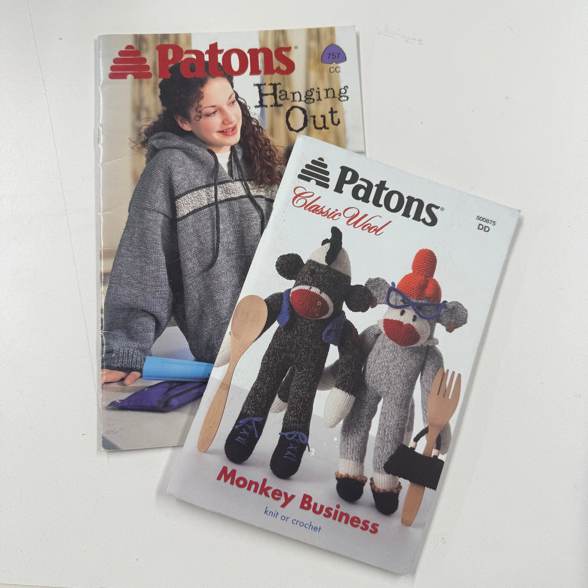 2 Patons Knitting Books - Hanging Out & Classic Wool (NBK0373)