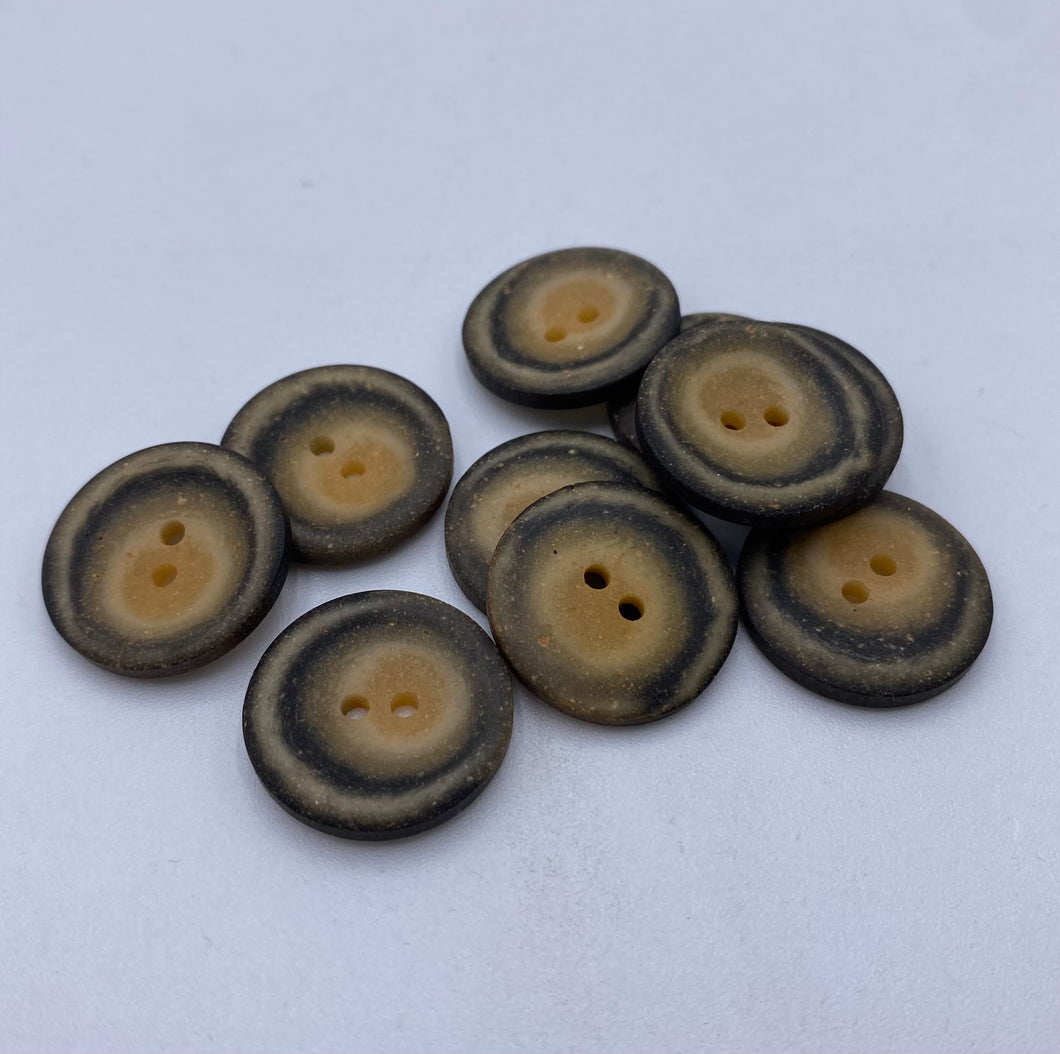 Plastic Buttons, Brown (NBU0472)
