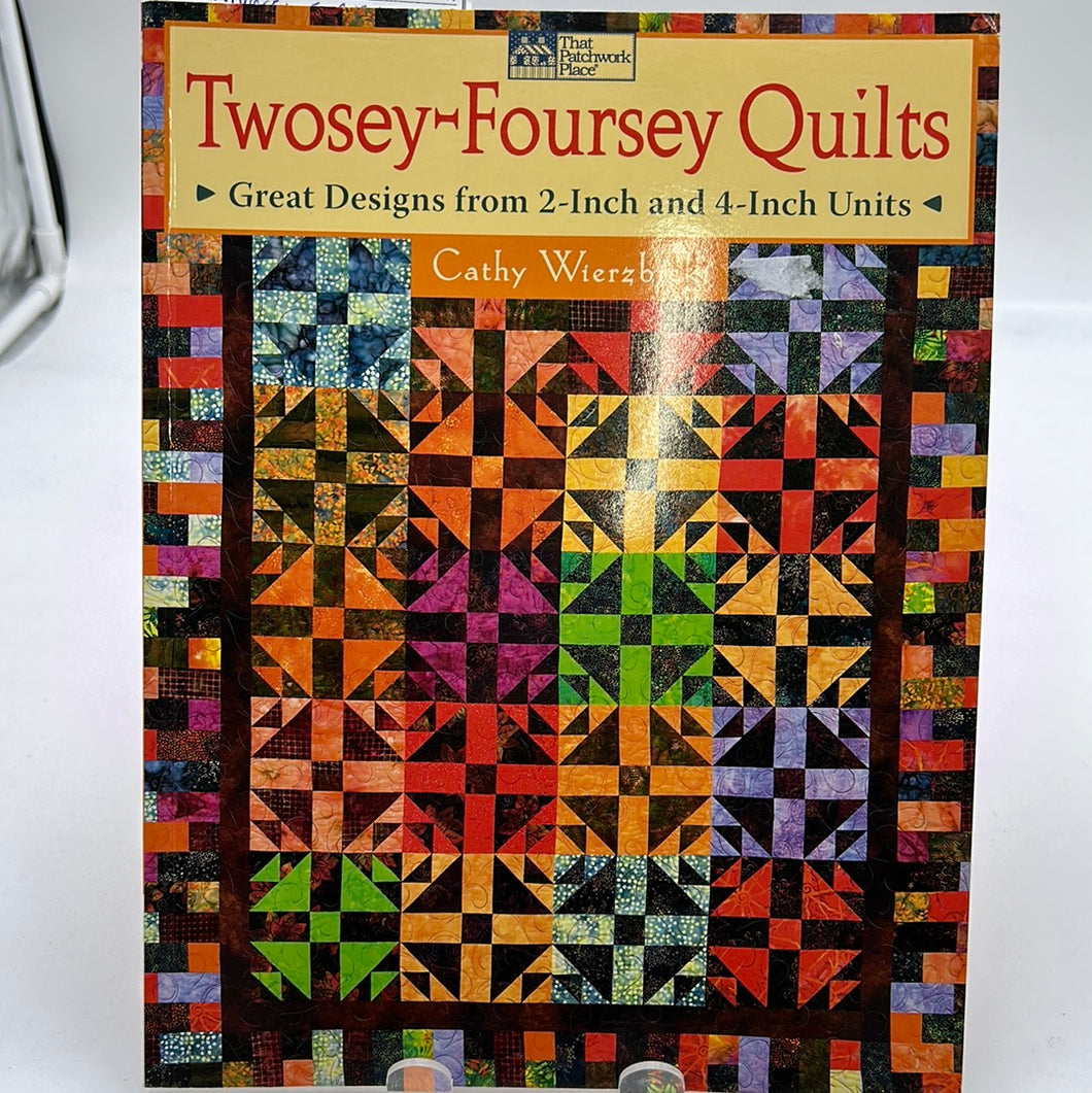 Book - Twosey-Foursey Quilts (BKS0700)