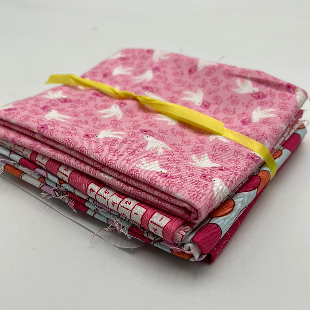 Quilting Cotton Bundle, Barbie Pink (WQC1772:1775)