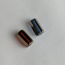 Load image into Gallery viewer, Glass Beads, Red &amp; Blue (NBD0474:475)
