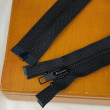 Load image into Gallery viewer, Separating Metal Zipper, Black (NZP0133)
