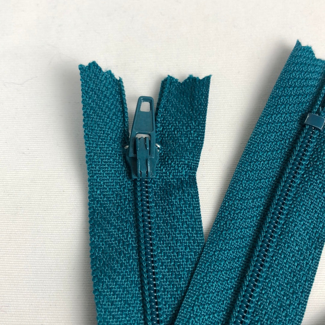 Closed Nylon Zipper, Teal (Two sizes: 20.5cm / 21.5cm) (NZP0079:80)