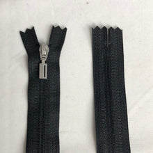 Load image into Gallery viewer, Invisible Closed Nylon Zipper, Black (NZP0061)
