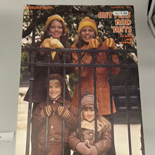 Load image into Gallery viewer, Vintage Magazine - Mittens &amp; Hats to Knit (MAG0074)(BKS)
