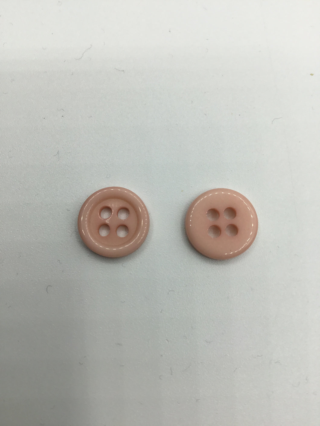 Plastic Buttons, Mid Pink (NBU0413)