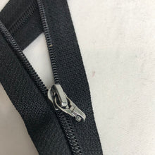 Load image into Gallery viewer, Separating Nylon Zipper, Black (NZP0054:60)
