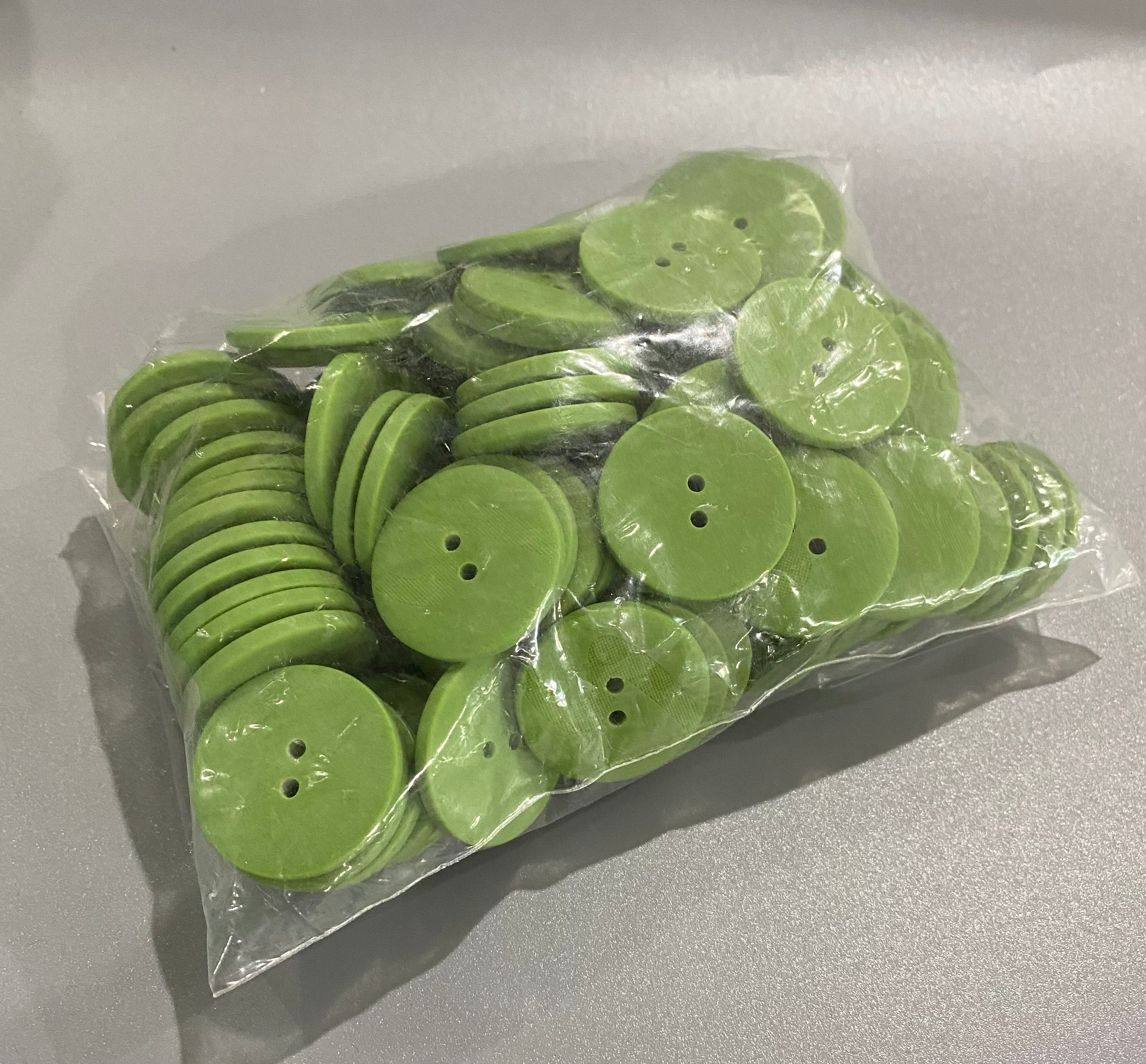 27mm Etched Buttons, Various Colours (NBU0003,7:9,13,17,22,57)