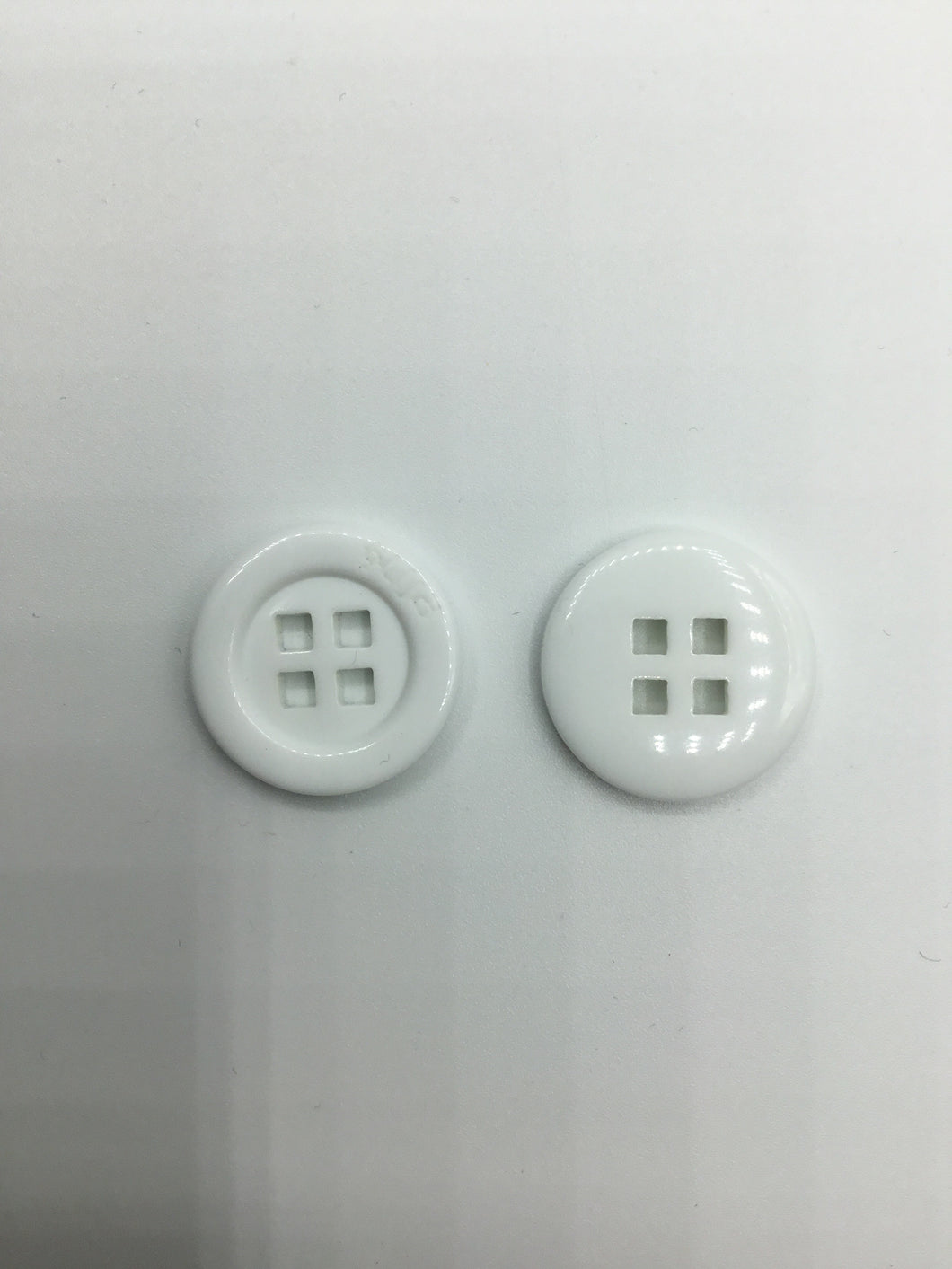 Buttons, Plastic, 2cm / NBP-20-1