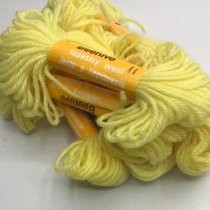 Wool Yarn, Shades of Yellows & Oranges (NNC270:358)(NYC)